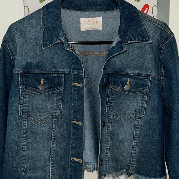 Cropped Jean Jacket - Picture 6 of 8